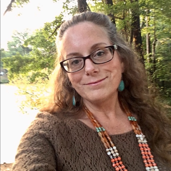 Meet your Posher, Lisa - Picture 4 of 4